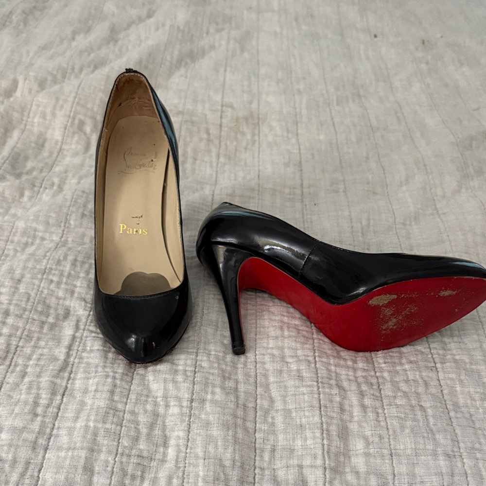 Christian Louboutin Dolly Black Pumps